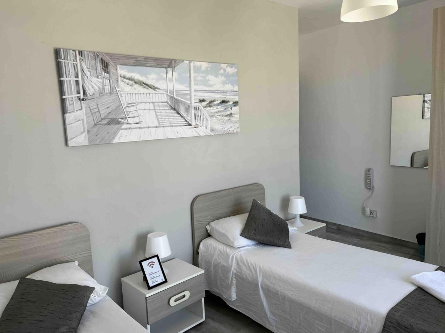 F12 Room 1, Private Room Two Single Beds Shared Bathroom In Shared Flat Msida Exterior foto